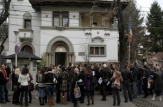 Aproape 10.000 de persoane au votat la secţiile din România