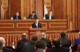 Vlad Filat a cerut în parlament demiterea Procurorului General, a directorului Serviciului de Informaţii şi Securitate şi a preşedintelui Comisiei Naţionale a Pieţei Financiare
