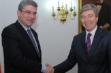 Viceprim-ministrul Republicii Moldova Eugen Carpov a întreprins, la 25 noiembrie, o vizită la Bucureşti