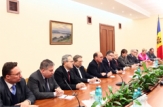 Vlad Filat a avut astăzi o întrevedere cu ambasadorii Uniunii Europene acreditaţi în R. Moldova şi Ambasadorul SUA la Chişinău 