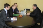 Mihai Ghimpu şi Ambasadorul SUA William H. Moser au discutat situaţia din AIE