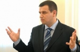 Propunere legislativă pentru reducerea taxelor consulare în redobândirea cetăţeniei române