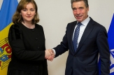 Întrevederea ministrului Natalia Gherman cu Secretarul General NATO
