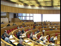 Proiectele lui Voronin privind “revolutia economică” vor fi examinate vineri de  către Parlament
