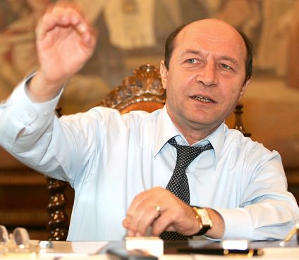 Băsescu spune că relaţia cu Republica Moldova şi cu românii din afara ţării rămâne prioritatea sa