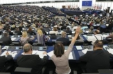 Parlamentul European a votat miercuri o rezoluţie care permite deschiderea pieţei pentru merele, strugurii şi prunele din Republica Moldova