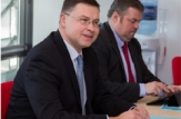 Valdis Dombrovskis: După semnarea Memorandumului cu FMI, UE este gata să formuleze programul de suport bugetar pentru Republica Moldova