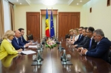 Extinderea parteneriatelor de afaceri moldo-române, discutată la Guvern