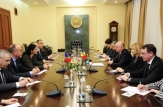 Pavel Filip a avut o întrevedere cu viceprim-ministrul pentru implementarea parteneriatelor strategice ale României, Ana Birchall