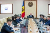 Cetățenii străini vor putea obține mai ușor dreptul de muncă și ședere în Republica Moldova
