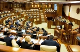 Parlamentul a votat în două lecturi proiectul care prevede procurarea simplificată și rapidă a vaccinurilor