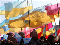 Demonstraţii rivale în capitala Ucrainei