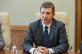 Prim-ministrul interimar Aureliu Ciocoi a discutat agenda bilaterală cu Steven Fisher, ambasadorul britanic la Chișinău